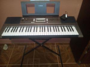 Organeta YAMAHA E353