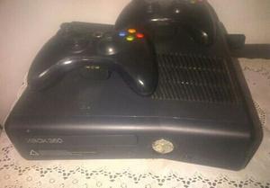 Xbox 360 Con Dos Controles