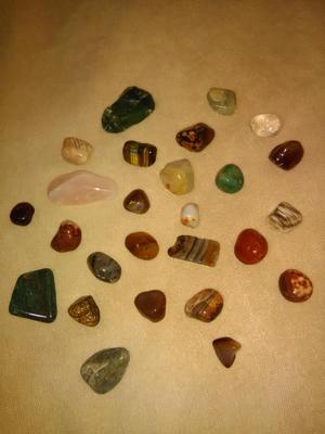 se venden estas 26 espectaculares piedras semipreciosas