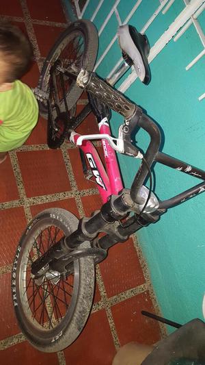 Bicicleta Gw Lancer. Barras. Tenedor