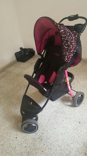 Coche con silla para auxiliar