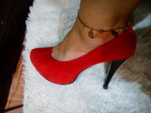 vendo zapatos de tacón rojos talla 38