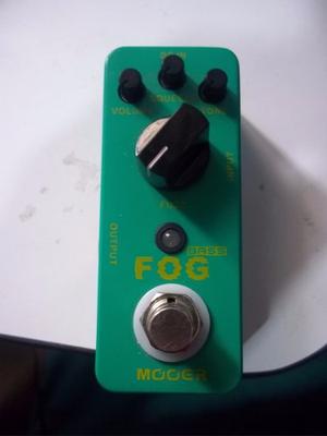 Pedal Mooer Fog Bass Fuzz.