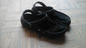 zapatos suecos negros