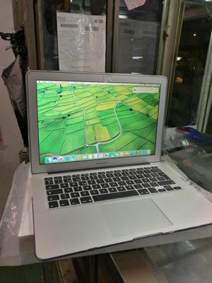 Macbook Air 13.3 Core I 5 Nuevo 128 Soli