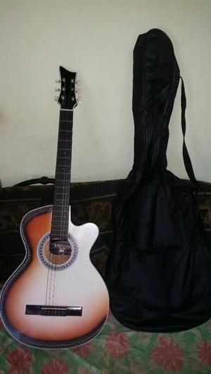 Se Vende Ermosa Guitarra