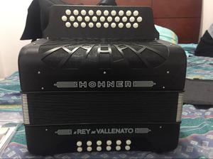 Vendo Acordeon Hohner Rey Vallenato