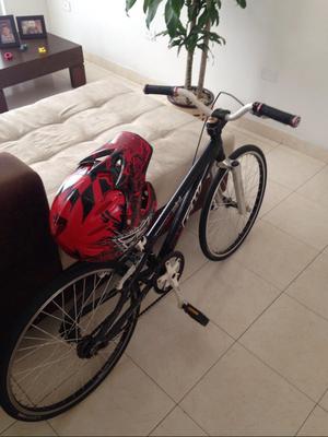 Bicicleta Bmx con Casco