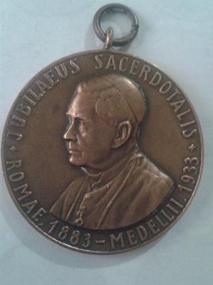 Medalla Jubileo Sacerdotal Arzobispo Manueljose Caicedo 