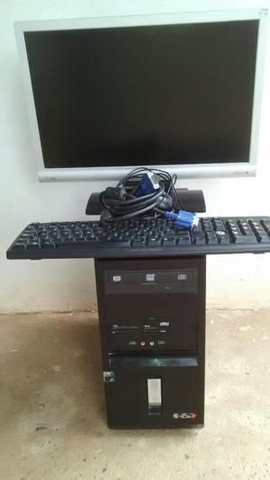 Vendo Un Pc de Mesa Y Dos Portátil Uno D