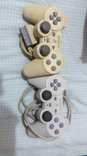 Vendo 2 Controles de Play 1