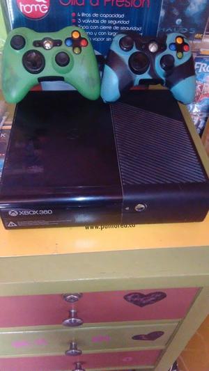 vendo xbox 360 super slim version 5.0 con disco duro de 500