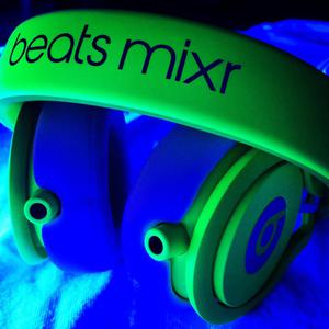 Beats Mixr Neon L.E
