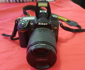 Camara Nikon D con Lente 