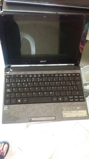 Mini Portátil Acer One en Buen Estado