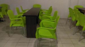 sillas y mesas