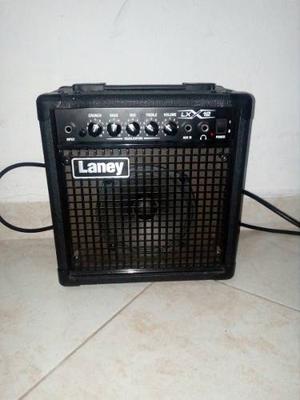 Amplificador Laney Con Efecto Distorsion