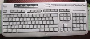Vendo teclado multimedia para PC de escritorio HP gris PS/2