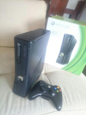 Xbox 360. Xbox 360 Slim 4 Gigas
