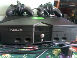 XBOX CLASICO BUEN ESTADO CON 2 CONTROLES Y 10 JUEGOS