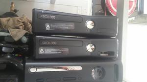 3 Xbox con Sus Controles