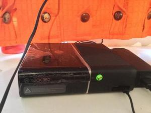 Xbox 360 Super Slim 4gb Dos Controles 6 Juegos