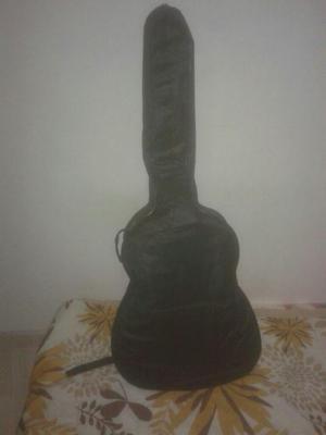 Vendo Guitarra con Estuche Y Regulad0r