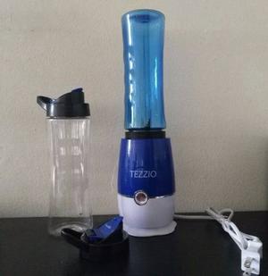 Licuadora Personal Tezzio 473ml Incluye 2 Botellas Con Tapa