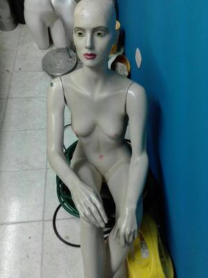 Remate de Maniquies