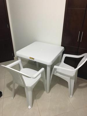 Vendo 2Silla 1Mesa Rimax