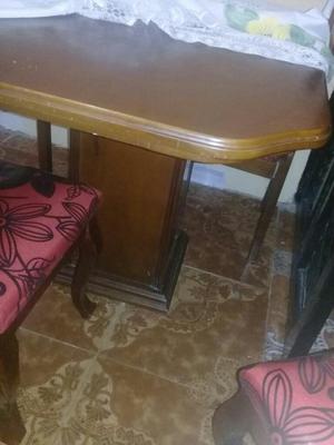 Vendo Comedor en Madera