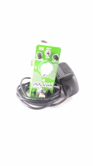 pedal singing autowah