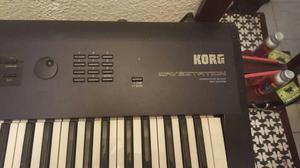 Sintetizador Korg Workstation 5 Octavas.