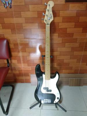 bajo Eléctrico Fender Squier Korea