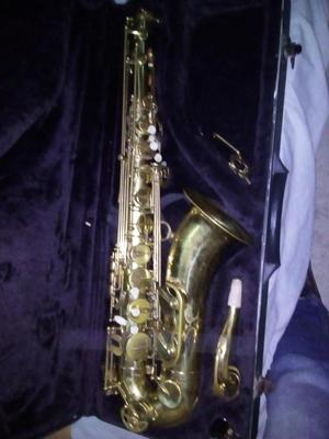 SAXOFÓN TENOR
