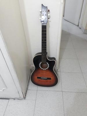 Guitarra con Estuche