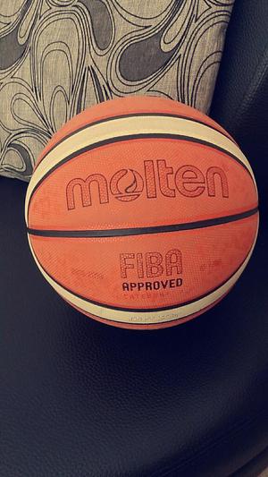 Vendo Balon de Baloncesto Molten 7