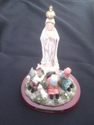 Virgen de Fátima en porcelana italiana