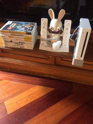 Se vende Nintendo Wii 2 mandos 8 juegos Balance board