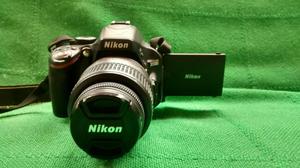 Cámara Nikon D con Su Caja Original
