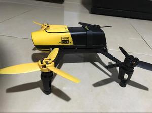 Vendo Hermoso Drone Parrot 1