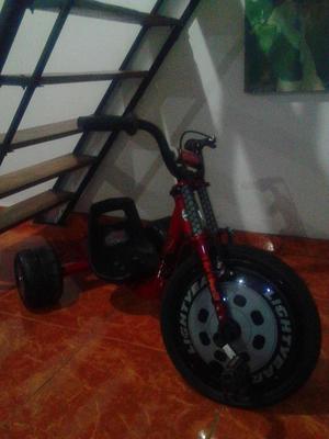 Triciclo de Cars