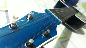 Guitarra Clásica Azul