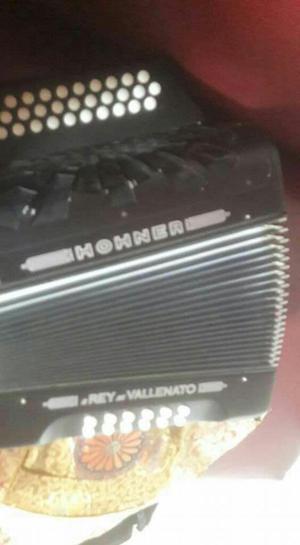 Vendo Acordeon Rey Vallenato Cinco Letra