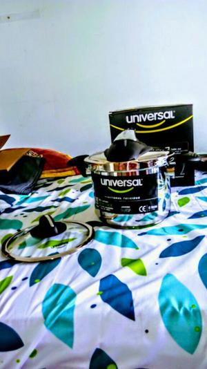 Vendo Olla de Presion 4 Litros Universal