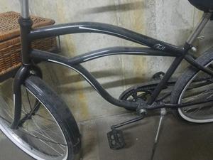 Bicicleta Vintange Negra con Canasta