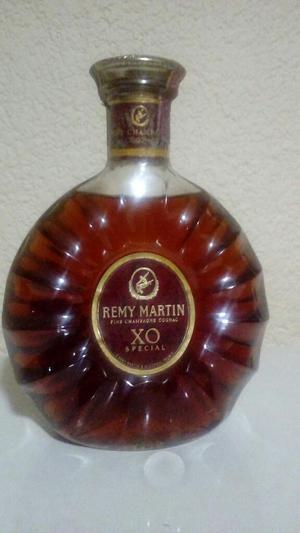 Botella de Cognac Remy Martin Xo Special