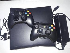 Xbox 360 slim 5.0 Programado 2 controles cargador recargable