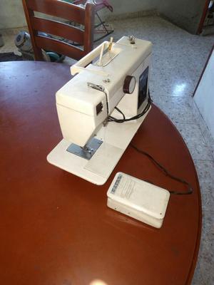 Maquina de Coser