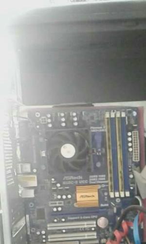 Vendo Cpu Le Falta La Fuente Y Un Disco